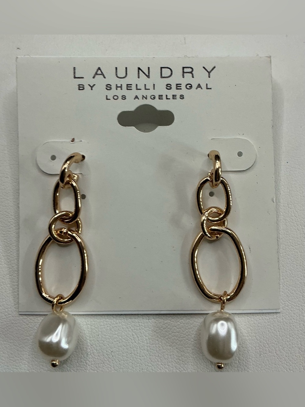 LAUNDRY SHELLI SEGAL GOLD TONE CHAIN LINK EARRINGS WITH FAUX PEARL ACCENTS NWT